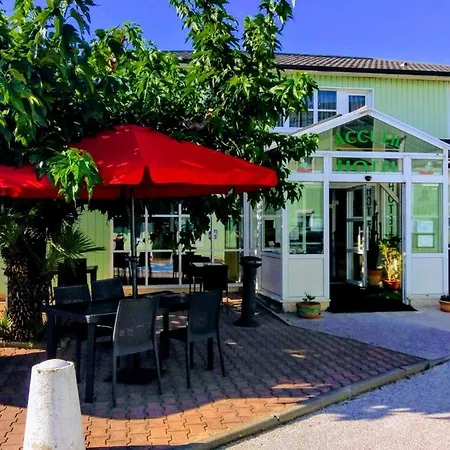 فندق Fasthotel 2*