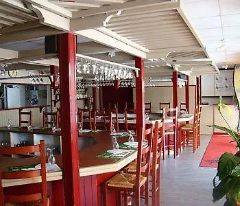 Fasthotel فندق بيربينيو