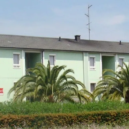 فندق Fasthotel 2*